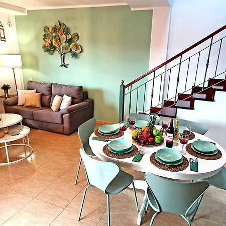 Ferienhaus Casa Taramar - - Max 8 Personen - Pool - Meerblick - Strandnah 度假居 *