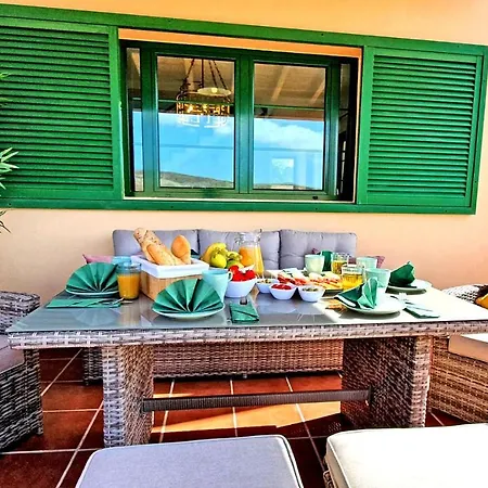Ferienhaus Casa Taramar - - Max 8 Personen - Pool - Meerblick - Strandnah 度假居 *