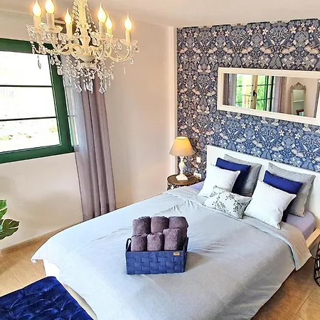 Ferienhaus Casa Taramar - - Max 8 Personen - Pool - Meerblick - Strandnah * 塔拉哈勒赫