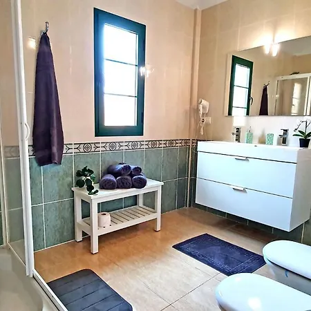 Ferienhaus Casa Taramar - - Max 8 Personen - Pool - Meerblick - Strandnah * 塔拉哈勒赫